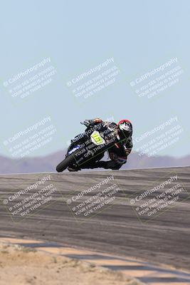 media/Dec-07-2025-CVMA (Sun) [[3e7d2de5dc]]/Race 6-The Shootout/